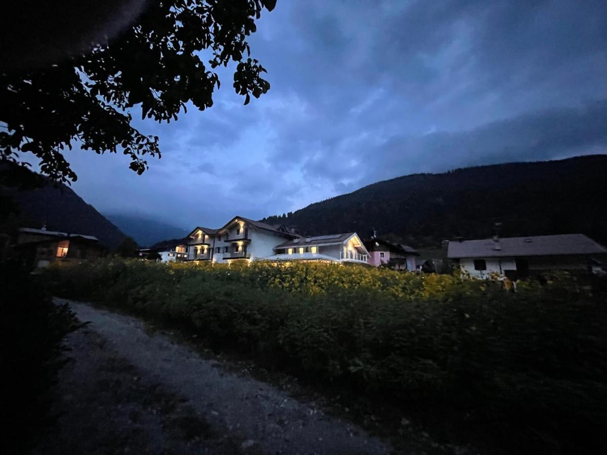 Rosensuite La Residenza Del Rosengarten Pinzolo Extérieur photo