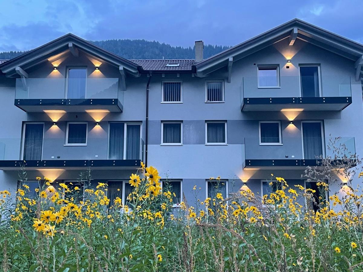 Rosensuite La Residenza Del Rosengarten Pinzolo Extérieur photo